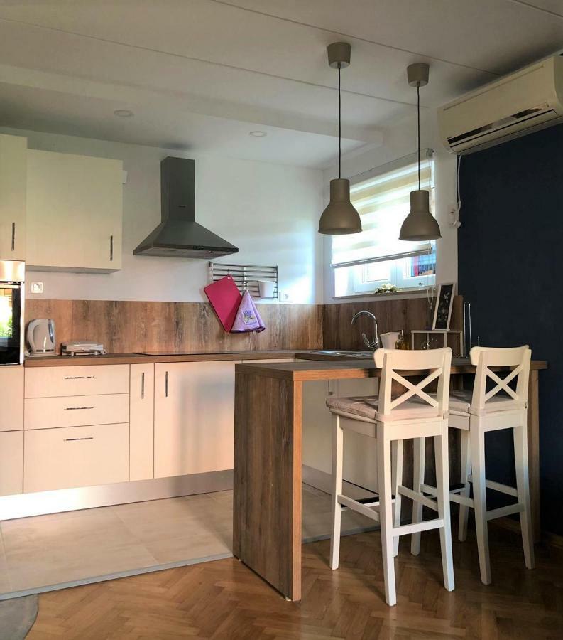 Apartman Gloria Lägenhet Mali Lošinj Exteriör bild